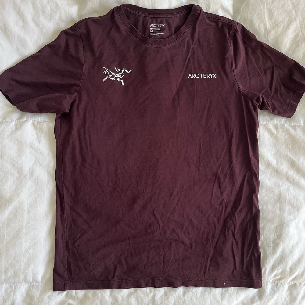 Arc'teryx Men's Dark Maroon Short Sleeve Tee